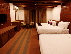 Forest County Resort Superior Family Amsonia Rooms, Tapola Road , Mahabaleshwar